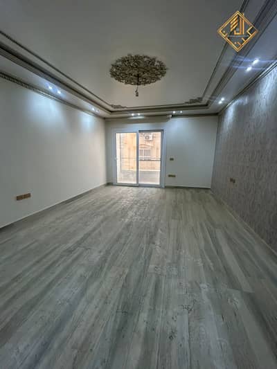 Apartment for sale in Dokki, off Mohi El Din Street, at an attractive price