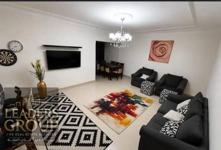 شقة للبيع  عمارات مصر الجديدة سيد زكريا ربع الوزراء المساحة: 100 متر   الدور الثالث   يوجد أسانسير   واجهة