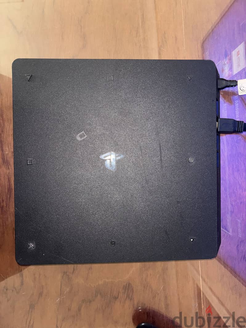 Ps4 slim like new 2