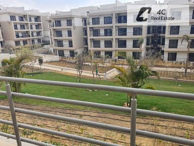 Apartment Modern for Sale in Compound Marasem Fifth Square – Fully Furnished Prime Location