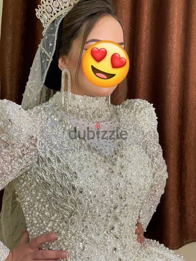 فساتين زفاف للبيع