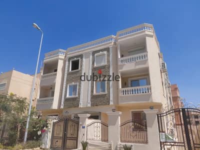 Apartment for sale in Sheikh Zayed, 7th district, semi-finished, delivery within 4 months, 80% down payment, steps from Al-Hokm Street and Al-Mohandessin Gardens compound