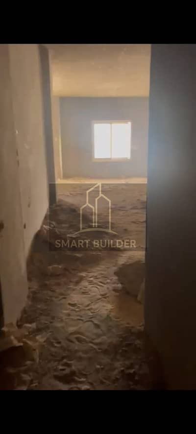 Apartment for sale in Lotus South, Fifth Settlement, front-facing, semi-finished, immediate delivery, area 204 square meters, first floor, steps from Teseen Street, in front of Sodic, elevator and garage