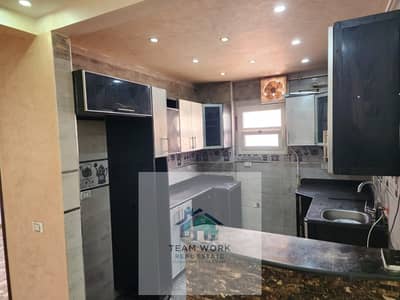 Cash opportunity: A family apartment with elevator in the villas area of ​​District 11, Block 1, Sheikh Zayed, next to Mazar Mall.