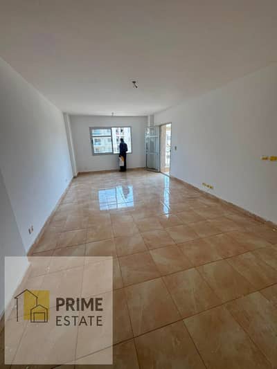 Apartment for Rent in Madinaty B10 – 140 sqm, 3 Bedrooms Including Master Room, Street View & Ready for Move-in