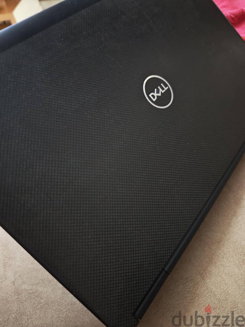 Dell Precision 7730 1