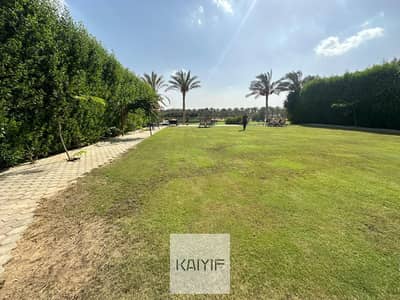 فيلا مستقلة للبيع في قطامية ديونز Katameya Dunes صف أول جولف وليك فيو  بمساحة واسعه ومميزة  نصف تشطيب استلام فوري