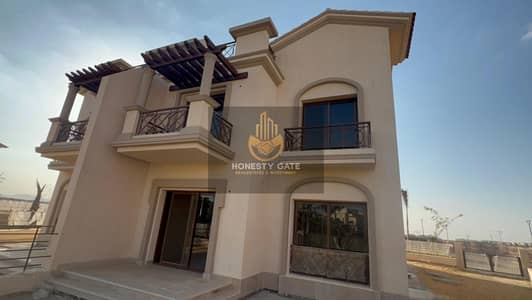 فيلا E3 توين هاوس كورنر بحري للبيع في مدينتي | أرض 330م ومباني 266م | ناصية مميزة غير مهدره | استلام 2028 | تقسيط حتى 2034