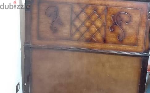 سرير متر ونص