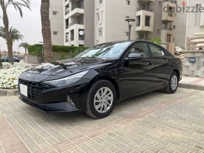اجر مع AMG هيونداي النترا cn7 هاي لاين