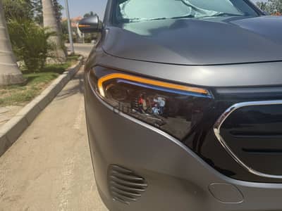 Mercedes-Benz EQB 260 2023