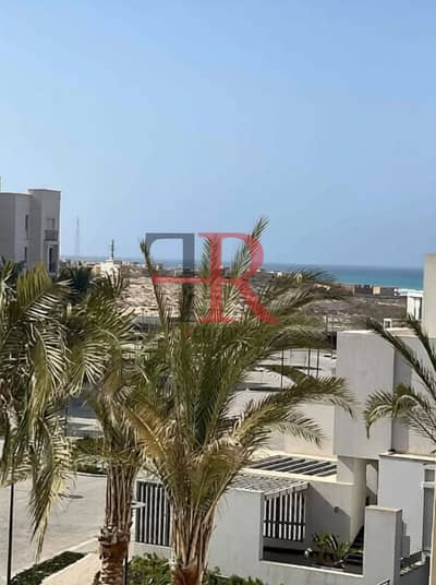 شاليه للبيع مفروش بالكامل بإطلالة على البحر في مراسي فايا  الساحل الشمالي سيدي عبد الرحمن.