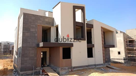 تاون هاوس 3 أدوار للبيع بسعر مميز دايركت علي وصله دهشور بجانب بالم هيلز