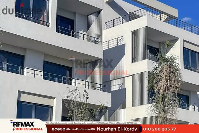 فيو مفتوح على لاندسكيب فيلا للبيع في بالم هيلز الاسكندرية