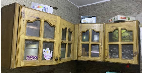 ثلاث قطع مطبخ خشب للبيع (دولاب علوي + دولاب سفلي + وحدة تخزين)