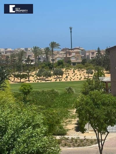 توين هاوس فيلا للبيع في مراسي الساحل الشمالي متشطب بالكامل بالفرش بموقع مميز جدا
