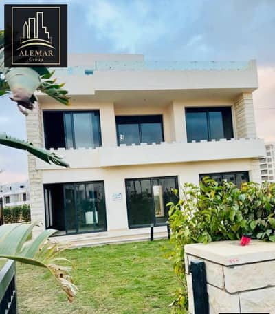 فرصه متاح للبيع فيلا نموذج Q2  بمدينه نور بسعر مغري