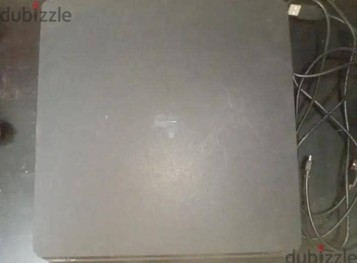 PS4 Slim 1