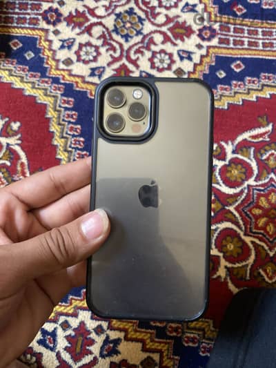 آبل - آيفون 12 برو