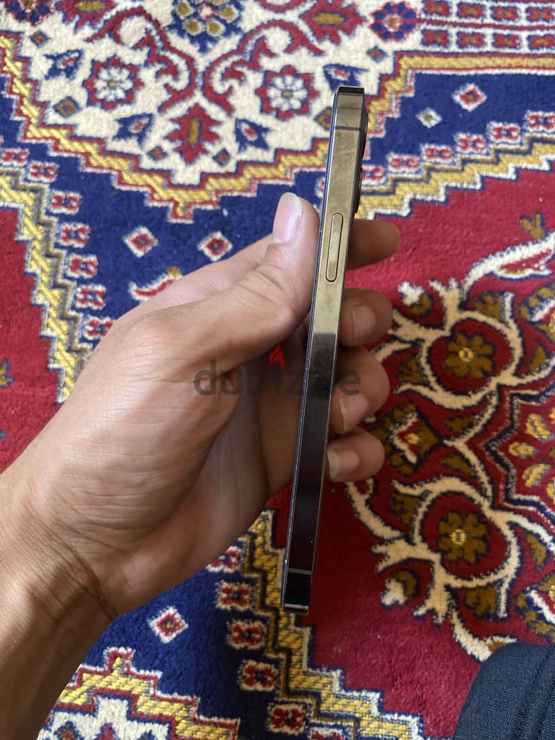 آبل - آيفون 12 برو 4