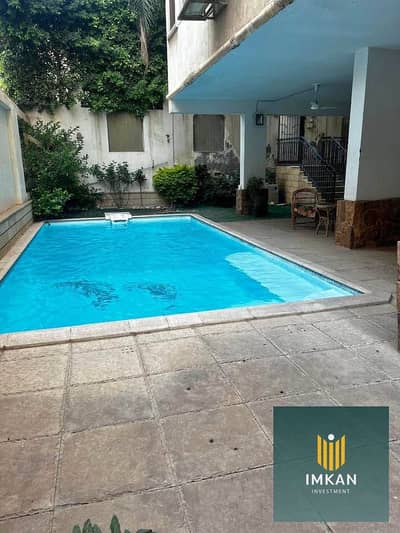 Standalone villa for sale, ready for immediate occupancy and finished, in a compound with installments over 7 years, near Mivida, Fifth Settlement, Ta