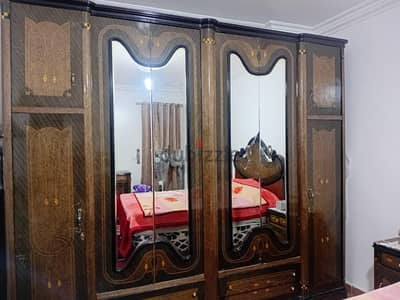غرفه نوم كامله بحاله جيده