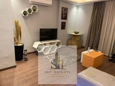 For rent, furnished in Rehab City, Phase 8 – prime location. Area: 60 sqm, ground floor with garden.