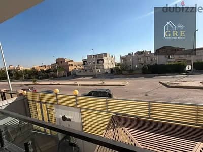  فرصة ذهبية للبيع دوبلكس 380م بالفرش والأجهزة وجاردن خاصة ومدخل مستقل وواجهة بحرية وموقع مميز بالحي التاسع 9th District Sheikh Zayed بمساحات واسعة