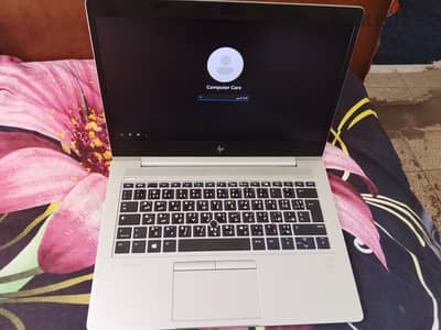 لاب توب بجميع اكسسواراته