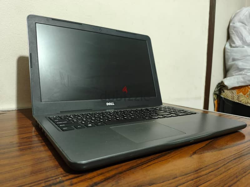 Dell Inspiron 5567 1