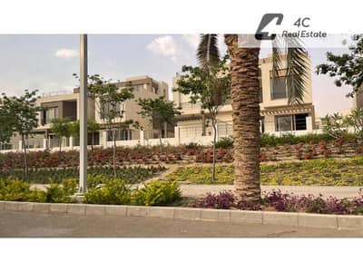 Lowest price corner townhouse for immediate resale in Palm Hills - New cairo | Open view landscape with a distinctive layout