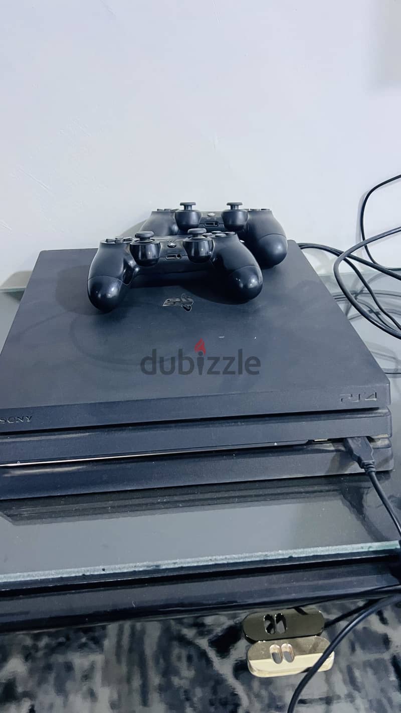 PS4 Pro 1