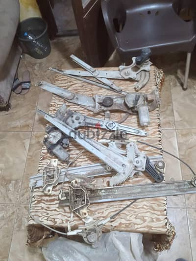قطع غيار سيارات ازاز و مكن كهربيه و يدوي