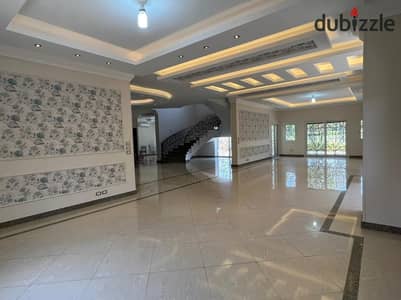 فيلا مستقلة للإيجار فيو الجولف تشطيبات سوبر لوكس بالمطبخ والتكييفات جاهزة للسكن بجاردن كبيرة 6 غرف نموذج T في فيلات مدينتي