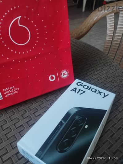 Samsung A17 بالعلبة متبرشم وبالضمان