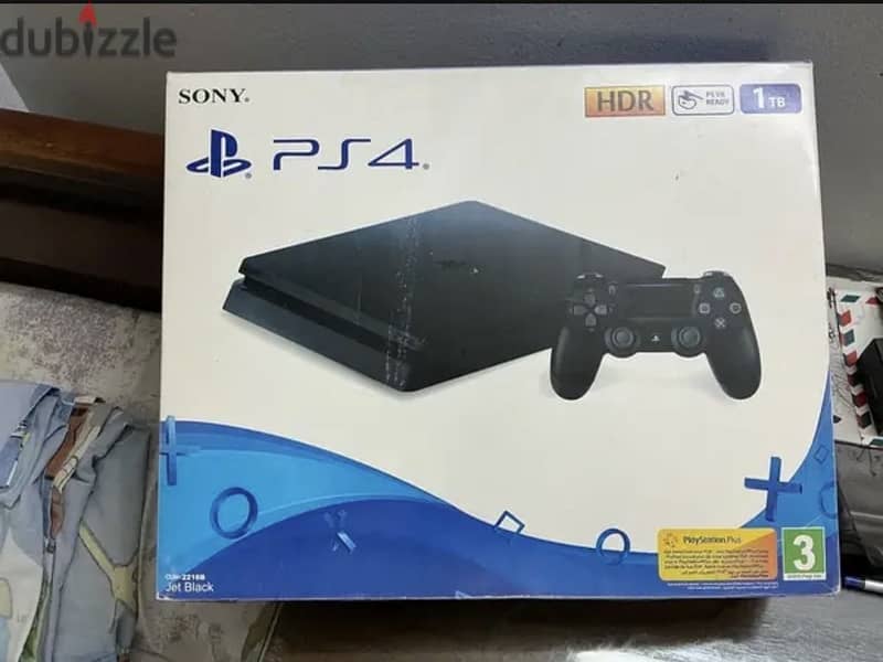 PS4 slim 4