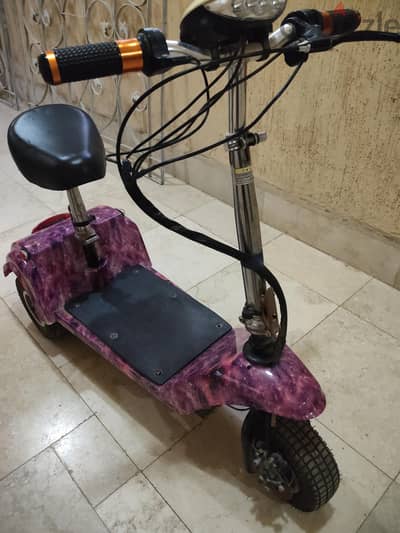 سكوتر شحن كهرباء