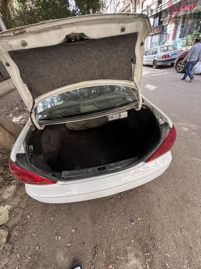 Nissan Sunny 2006