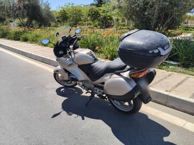 Honda Deauville NT650V