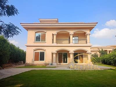 فيلا مستقلة للبيع في مدينتي نموذج G  أرض 700م و330م مباني | تشطيب سوبر لوكس | فيو جاردن مفتوح | موقع مميز داخل المرحلة الثانية | فرصة استثمارية قوية