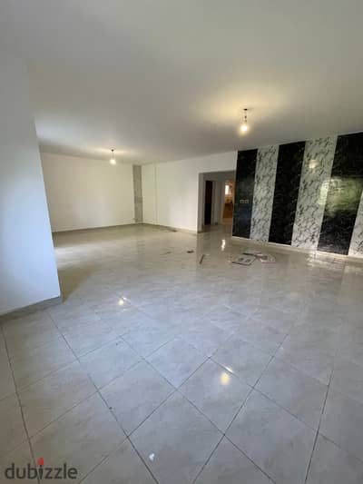 Distinctive apartment for rent in the most beautiful stages of Al-Rehab at a special price, broker from the owner directly