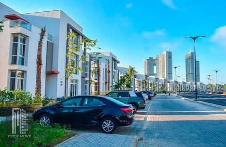 تعاقدب5% وامتلك شقة استلام فورى تشطيب سوبر لوكس فى داون تاون العلمين الجديدة بفيو بحر و لاجون بجوار فندق ريكسوس الساحل الشمالى