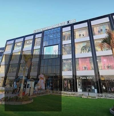 A luxury shop in one of the most famous malls in the Ninth District of Obour City, located in Obour Fashion Center Mall, is for sale at a competitive