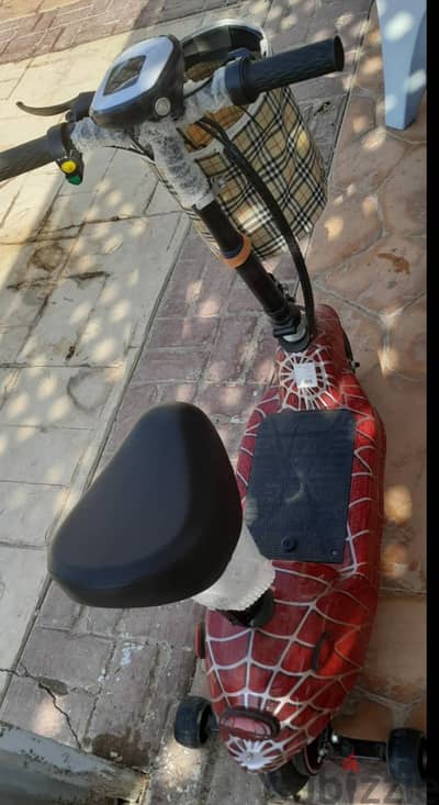 اسكوتر كهرباء اطفال