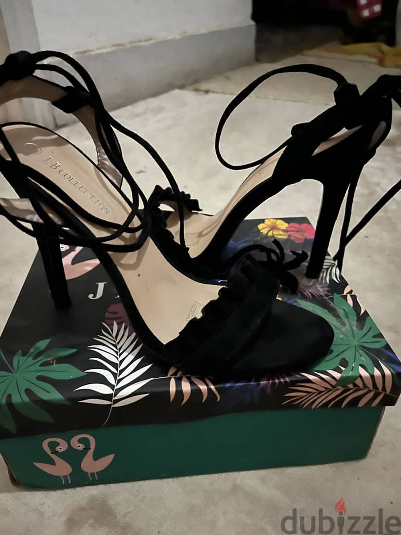 Black heels 1