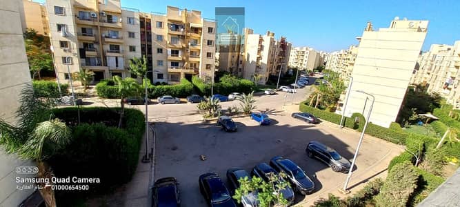 شقة للبيع بالشيخ زايد عمارات المستقبل دور ثالث قبل الاخير نموذج ب
