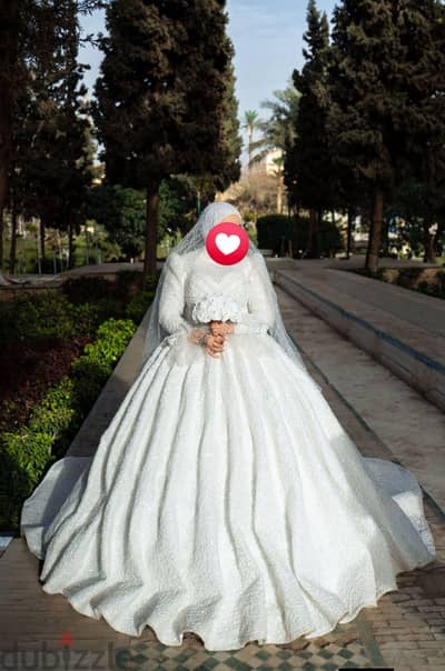 للبيع