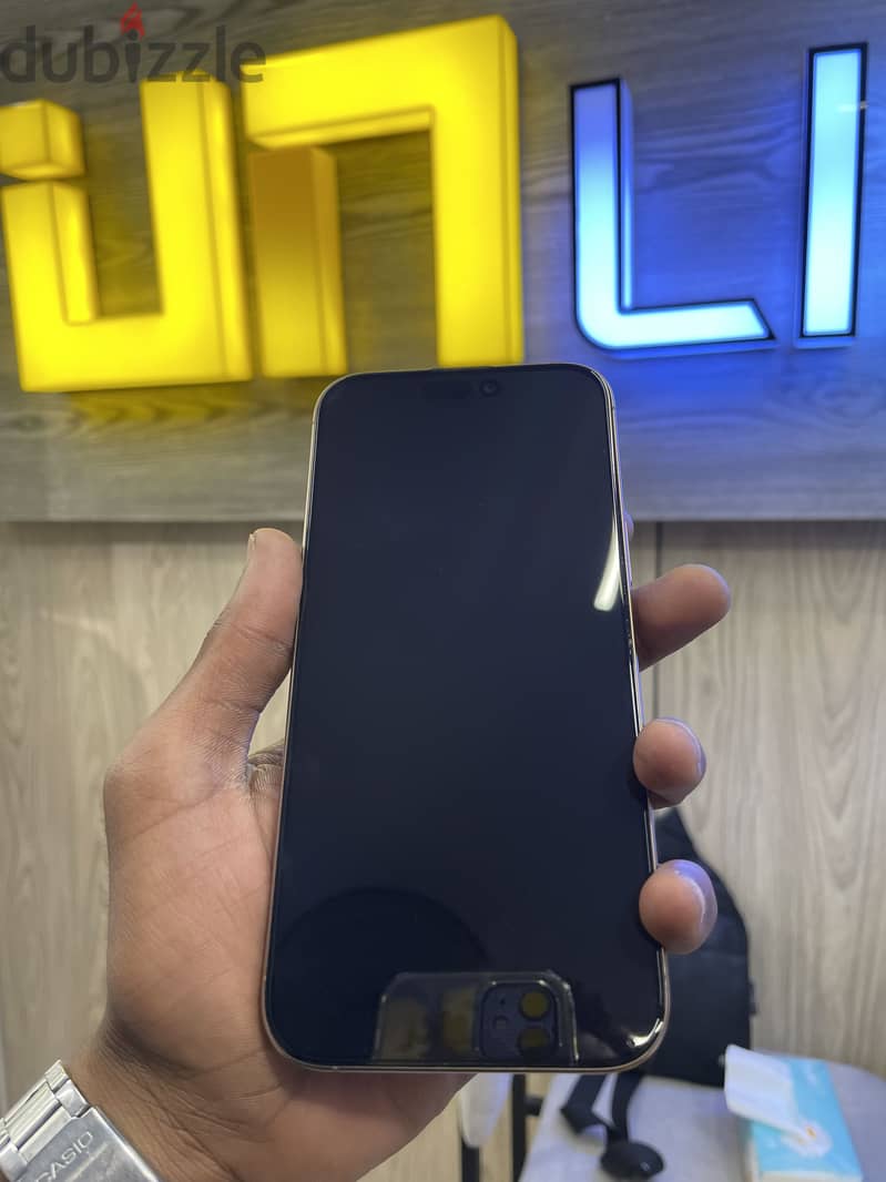 Apple - iPhone 16 Pro Max 2