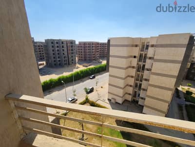 شقة 115 م في سكن مصر الداون تاون في حدائق أكتوبر الدور الأخير