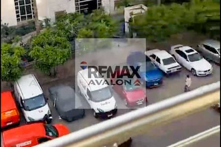 شقة مكيفة للإيجار المفروش مطلاتها مفتوحة في سموحة (المربع الذهبي) - يوجد باكية جراج